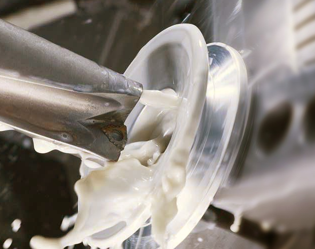 切削液具有腐蝕性的原因